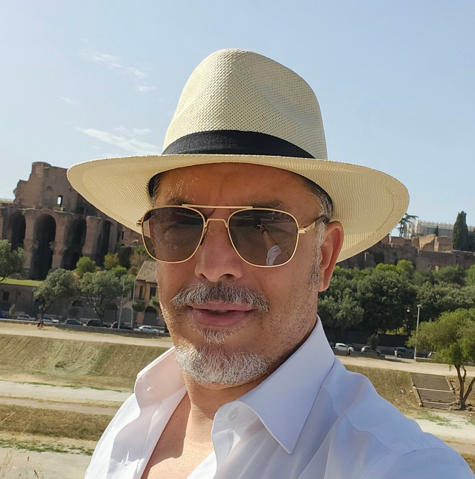 عمل ياسين حسيني 1